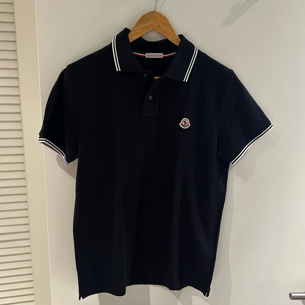 Men Moncler Polo size small. New with no tags